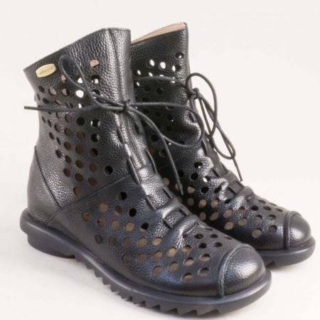 Модерни дамски летни боти с перфорация в черна кожа LAURA VITA 0006711ch