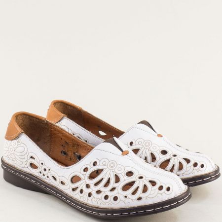 Равни дамски обувки естествена кожа в бял цвят с перфорация 0104b