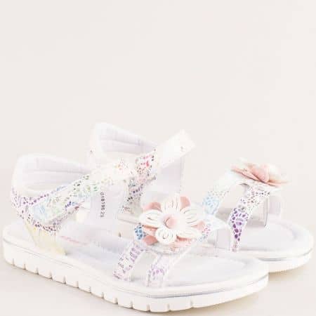 Комфортни детски сандали с каишки и декоративно цвете 018196b