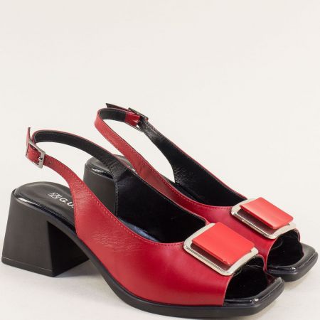 Стилни дамски червени сандали на среден ток естествена кожа 02299chv