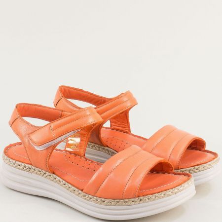 Комфортни дамски сандали в оранжево естествена кожа 028640o