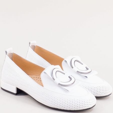 Перфорирани дамски обувки естествена кожа в бял цвят 049112b