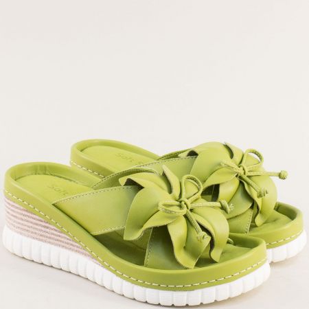 Дамски чехли в зелен цвят на платформа естествена кожа 050779z