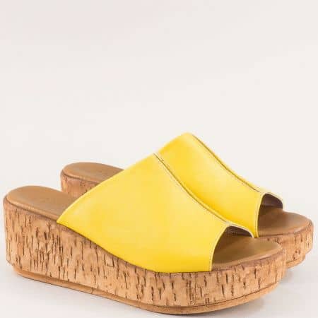 Жълти дамски чехли на платформа от естествена кожа 10008j