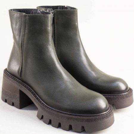 Изчистени дамски боти на грайферно ходило в модерен зелен цвят 10466z