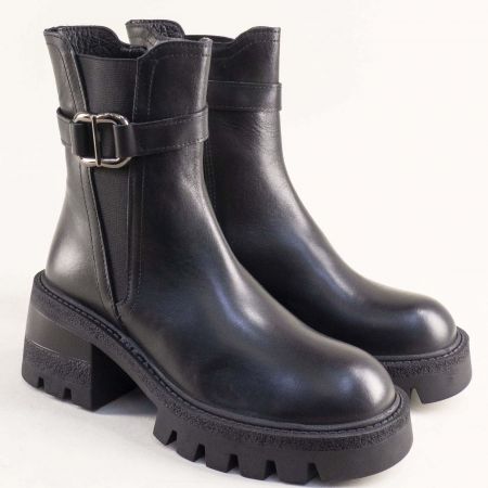 Черни дамски боти от кожа с дебела грайферна подметка и модерна визия 10640ch