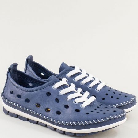 Кожени дамски обувки с връзки и перфорация в син цвят 1078050ts1
