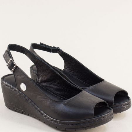 Класически черни дамски сандали на клин ходило в черна кожа 1115ch