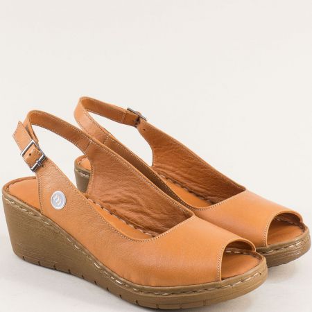 Класически дамски сандали на платформа естествена кожа в кафяв цвят 1115k