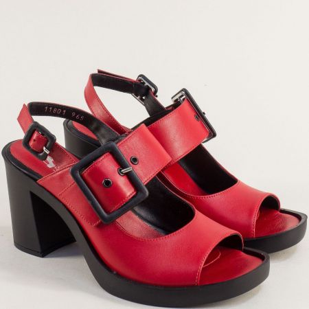 Ефектни дамски кожени сандали на висок ток в червен цвят  11801chv