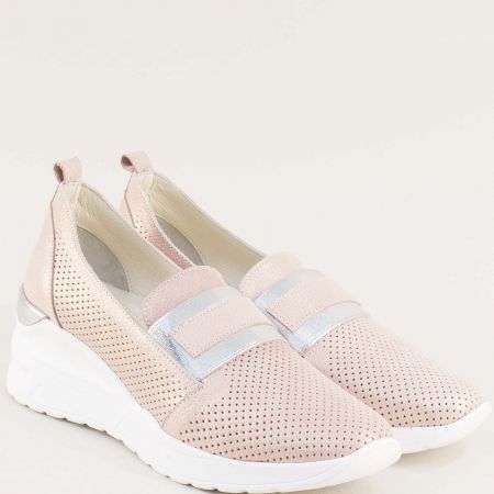 Дамски ежедневни обувки в розово със сатенен ефект 12010srz