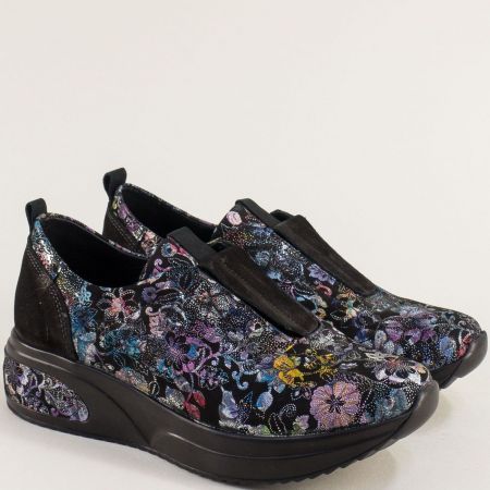 Черни кожени дамски обувки с цветен принт 1201814chps