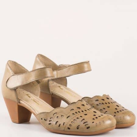 Перфорирани дамски обувки с лепка на среден ток от естествена кожа изцяло- Nota Bene в кафяво  12200995k