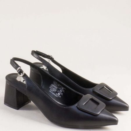 Стилни дамски обувки с отворена пета на среден ток в черен цвят 145365ch