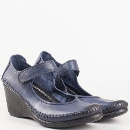 Дамски ежедневни обувки изработени изцяло от естествена кожа на удобно клин ходило в син цвят 1555327s