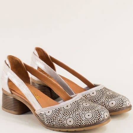 Дамски обувки на среден ток от естествена кожа в бежово 16242sbj