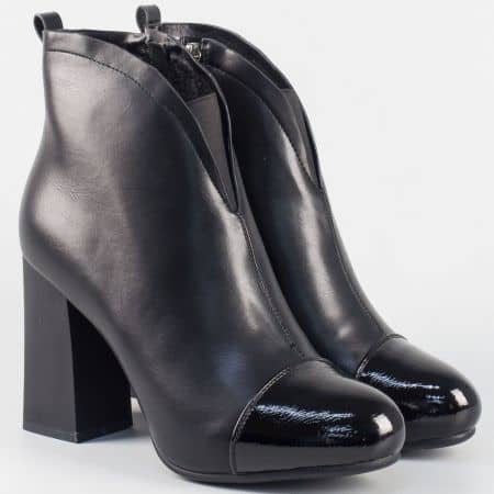 Елегантни дамски обувки на висок ток в черен цвят 183548ch