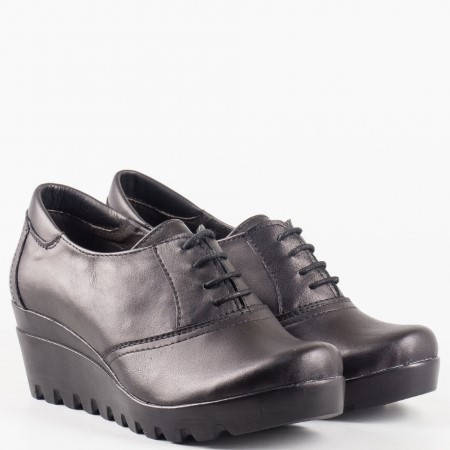 Черни дамски ежедневни обувки с връзки на платформа на български производител 18415431ch