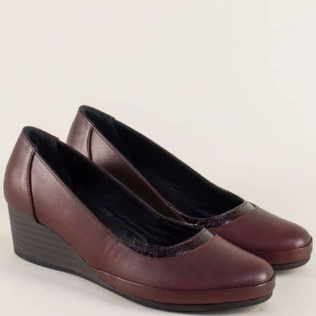 Кожени дамски обувки  на клин ходило в цвят бордо 185117901bd