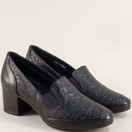 Дамски обувки с два ластика и среден ток в чеерн цвят 1911902rch