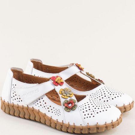 Интересни дамски обувки с цветя естествена кожа в бял цвят 2010718b