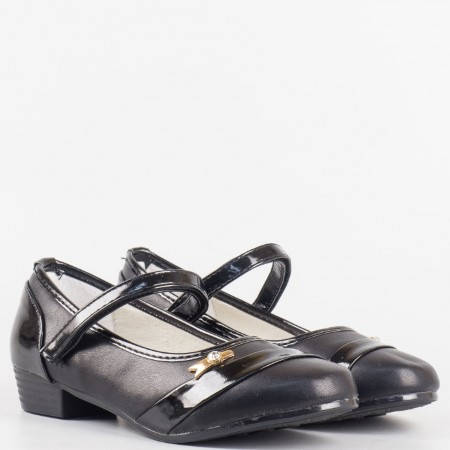 Детски комфортни обувки с велкро лепенка на анатомично ходило на български производител в черен цвят 2123-35ch