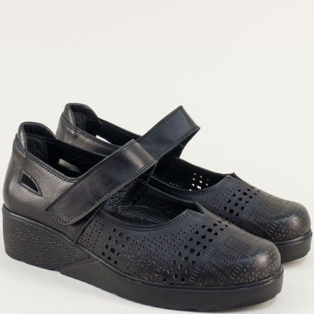 Кожени дамски черни обувки на платформа с каишка  216591361ch