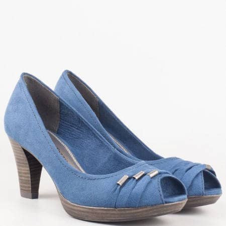Дамски удобни обувки за всеки ден с отворени пръсти на висок стабилен ток на немския производител Marco Tozzi в син цвят 2229302vs