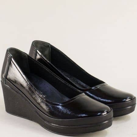 Дамски черен лак обувки висока платформа 2300lch