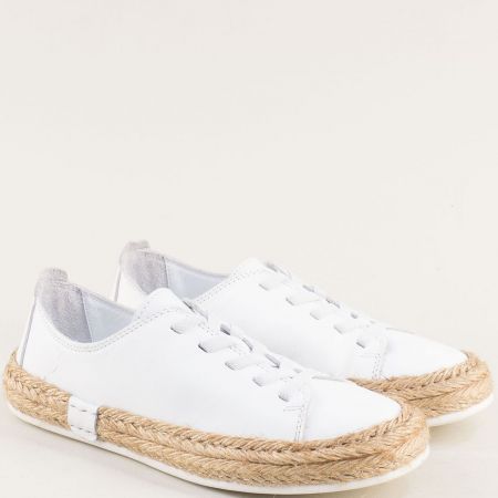 Бели равни  дамски обувки с връзки от естествена кожа 23391b