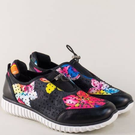 Спортни дамски обувки в черен цвят с цветен принт 259ch