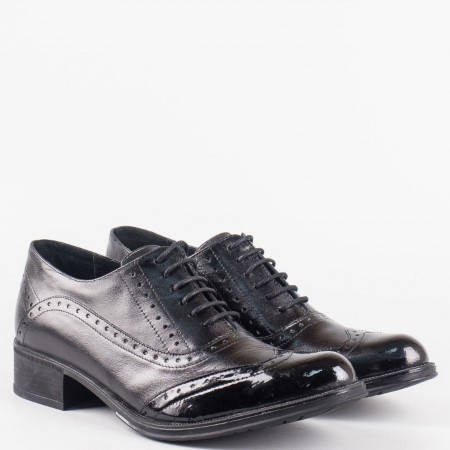 Черни дамски обувки от естествена кожа и лак на български производител 26102chlch