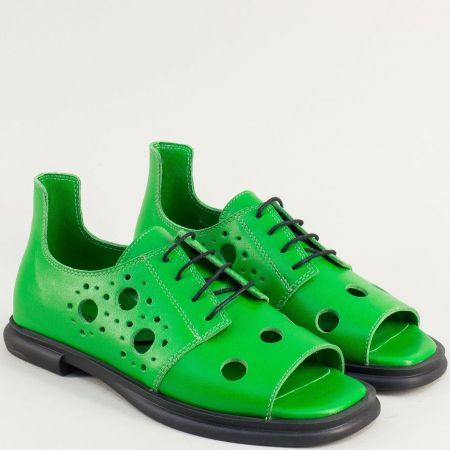 Равни дамски сандали в зелено с връзки естествена кожа 297455z