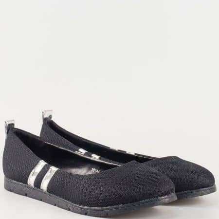 Черни изчистени дамски спортни обувки от текстил GRAND ATTACK 30144-40ch