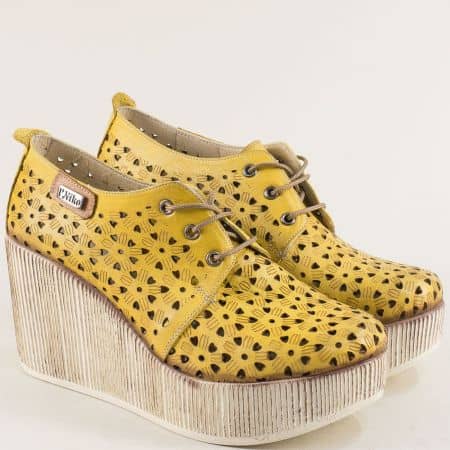 Дамски обувки от естествена кожа с перфорация в жълто 334174j