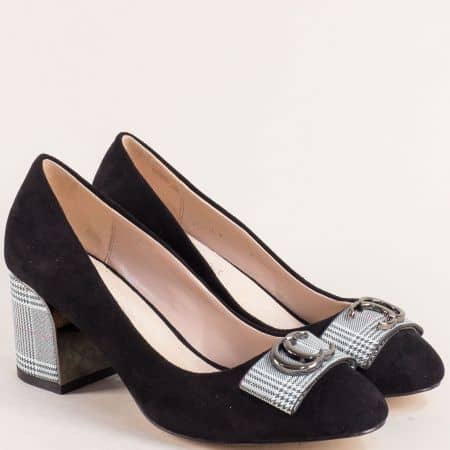 Черни дамски обувки с частичен принт каре на висок ток  39825vch
