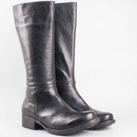 Дамски ботуши за всеки ден на удобно ходило от висококачествена естествена кожа на български производител в черен цвят 40400318ch