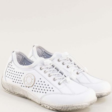 Бели комфортни дамски обувки с перфорация  45958712b