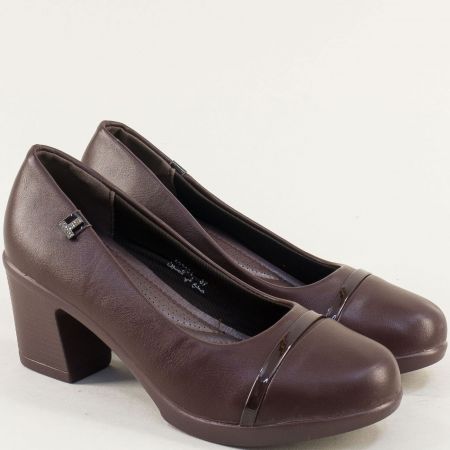 Ежедневни дамски обувки на висок ток в кафяв цвят 523034kk