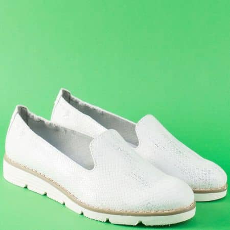 Ежедневни дамски обувки S. Oliver в бяло на комфортно ходило 524617zb