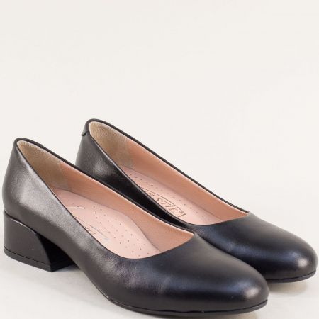 Комфортни дамски обувки на нисък ток естествена кожа в черен цвят 5255ch