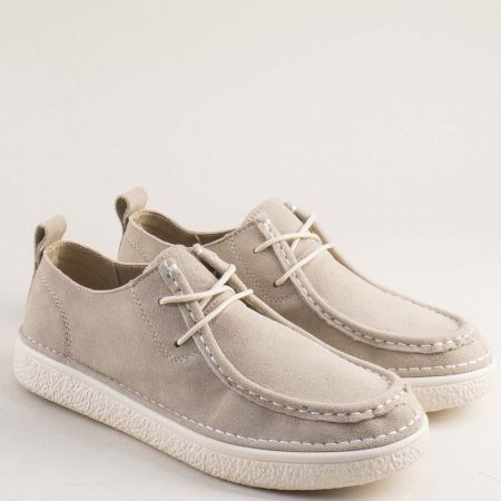 Ежедневни дамски равни обувки в бежов естествен велур 595035vbj