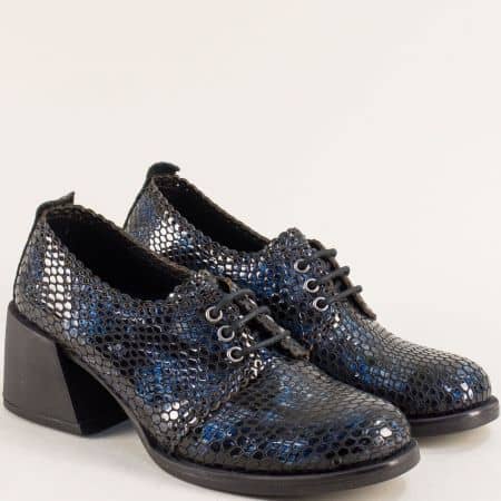 Дамски обувки  от естествен лак в син цвят с връзки 62310krls