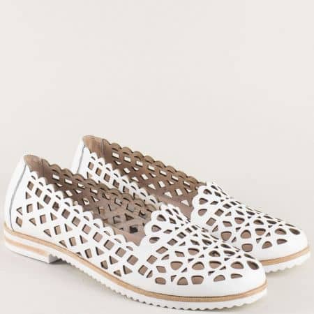 Перфорирани дамски обувки естествена кожа в бяло 6501801b