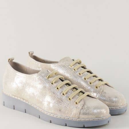 Шити дамски обувки в златисто с кожена стелка и връзки 69886zl