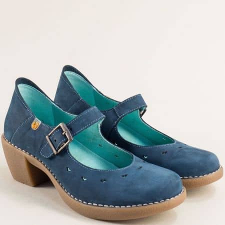 Комфортни дамски обувки естествен набук с каишка в синьо 7660ns