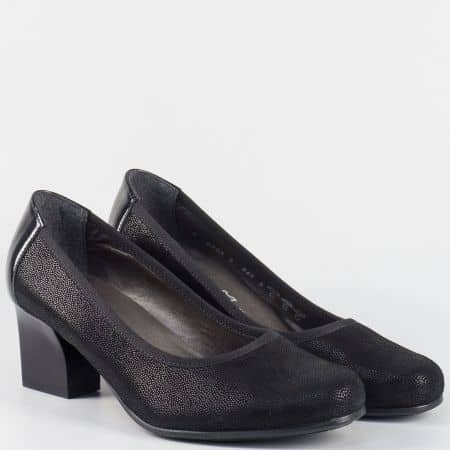 Дамски обувки от естествена набук и лак в черно на нисък ток  82033nch