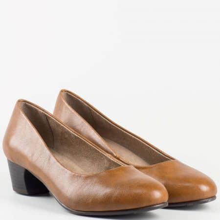 Ежедневни немски дамски обувки Jana в кафяв цвят с мека стелка 822360k