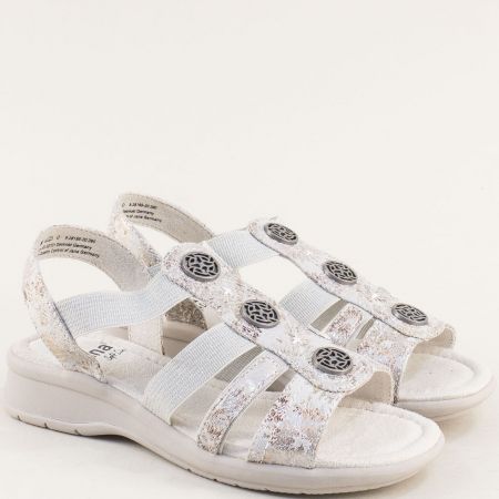 Пъстри комфортни дамски сандали с метални елементи Jana 82816520sr