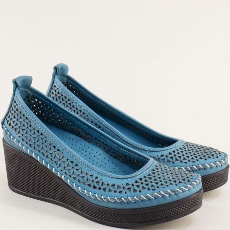 Комфортни дамски обувки на висока платформа в синя кожа 850314810s